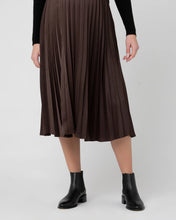 Load image into Gallery viewer, Ripe Maternity Satin Pleat Skirt