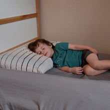 Load image into Gallery viewer, bbluv | Bümps: Inflatable Bed Rails for Children