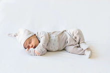 Load image into Gallery viewer, L&#39;oved Baby | Organic Velveteen Graphic Footie