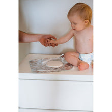 Load image into Gallery viewer, Pearhead Babyprints Clay Ornament