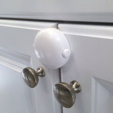 Load image into Gallery viewer, Qdos Adhesive Double Door Lock